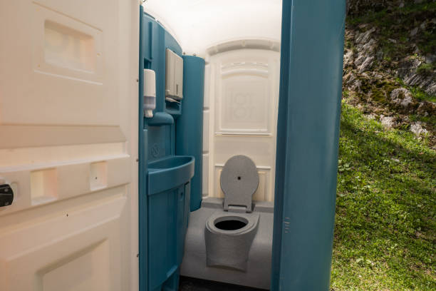 Best Porta potty delivery and setup  in Dauphin, PA